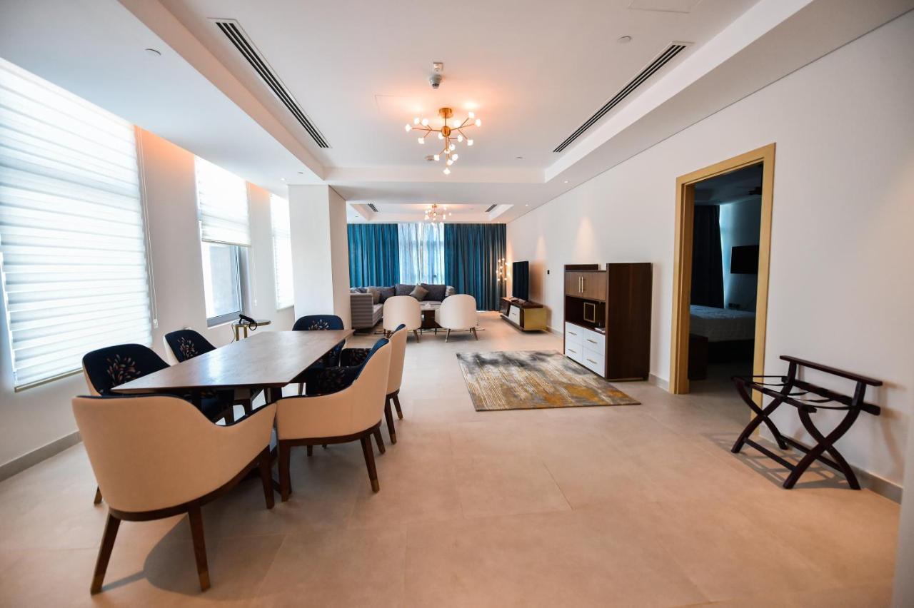 Lusail Waterfront Hotel Apartment מראה חיצוני תמונה A suite at the hotel